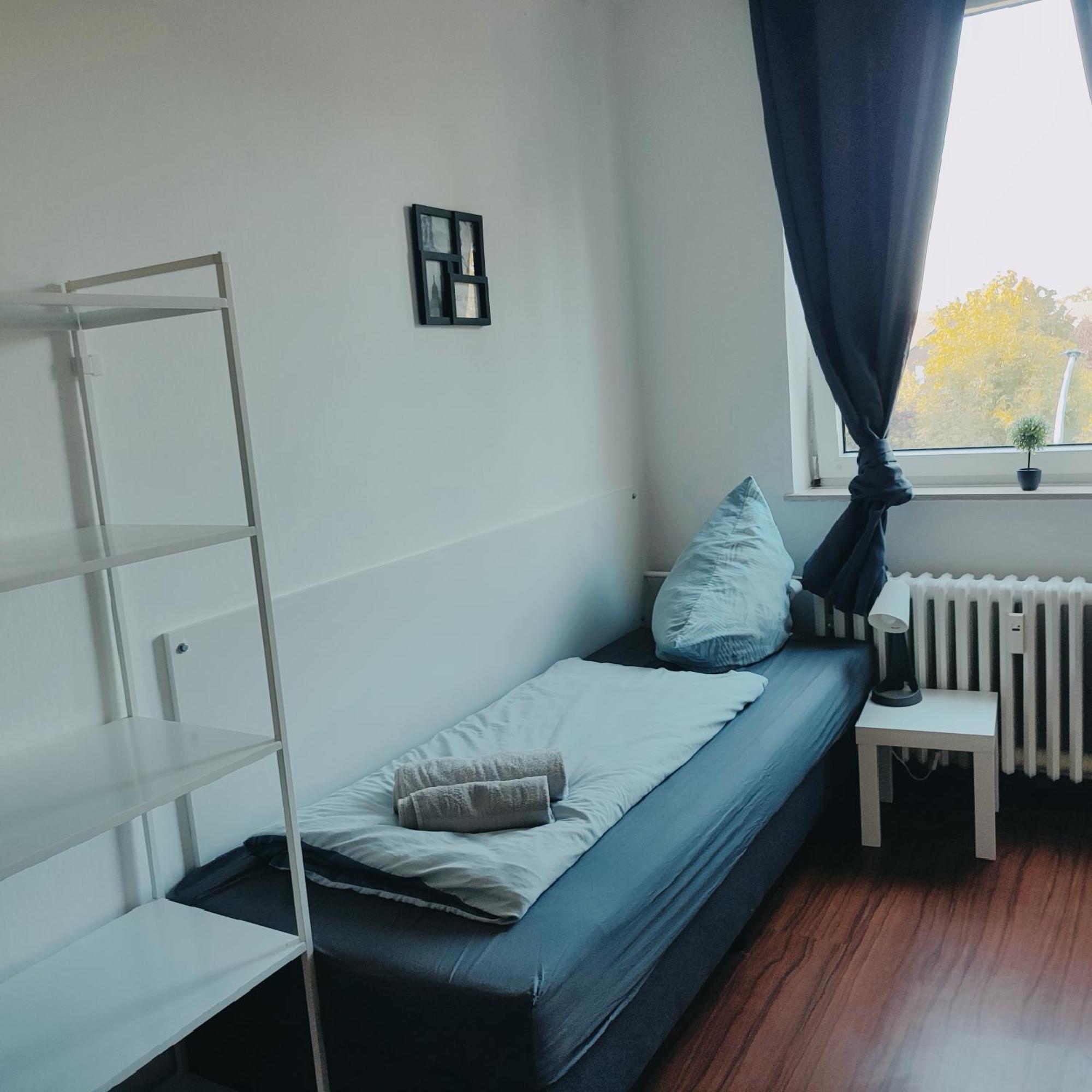 Ferienwohnung Monteurwohnung Messewohnung Duisburg Sued Grenze Duesseldorf 6 Personen Εξωτερικό φωτογραφία